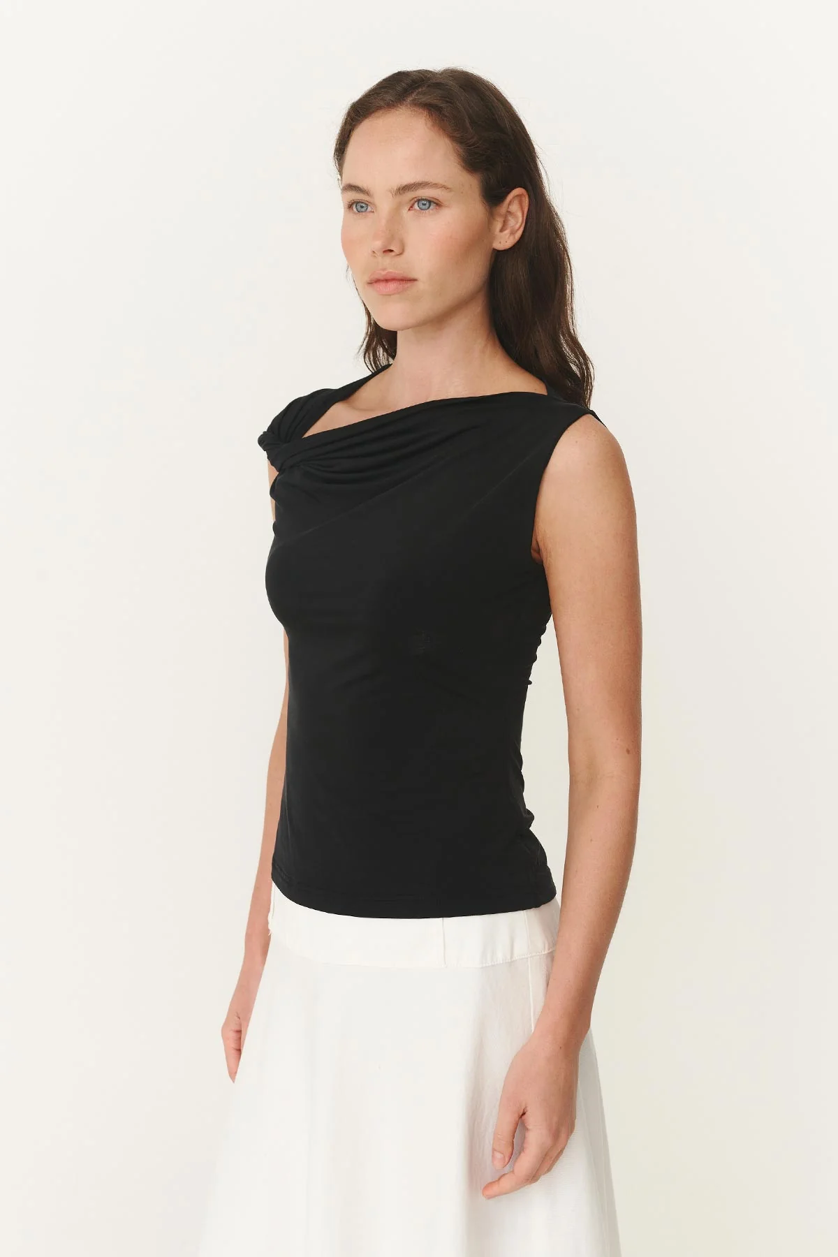 Elara Twist Top - Noir - Image 4