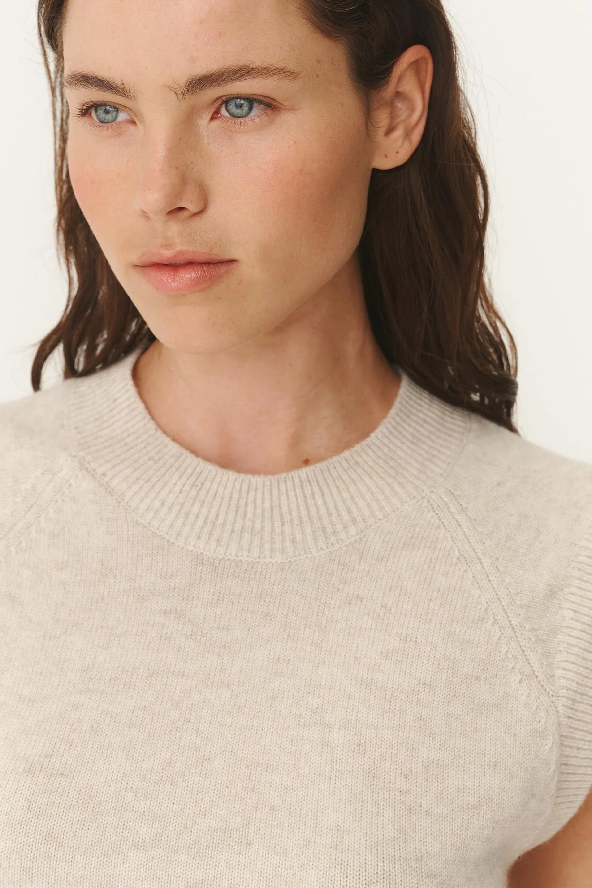 Quinn Merino Knit Vest - Oat Marle - Image 4