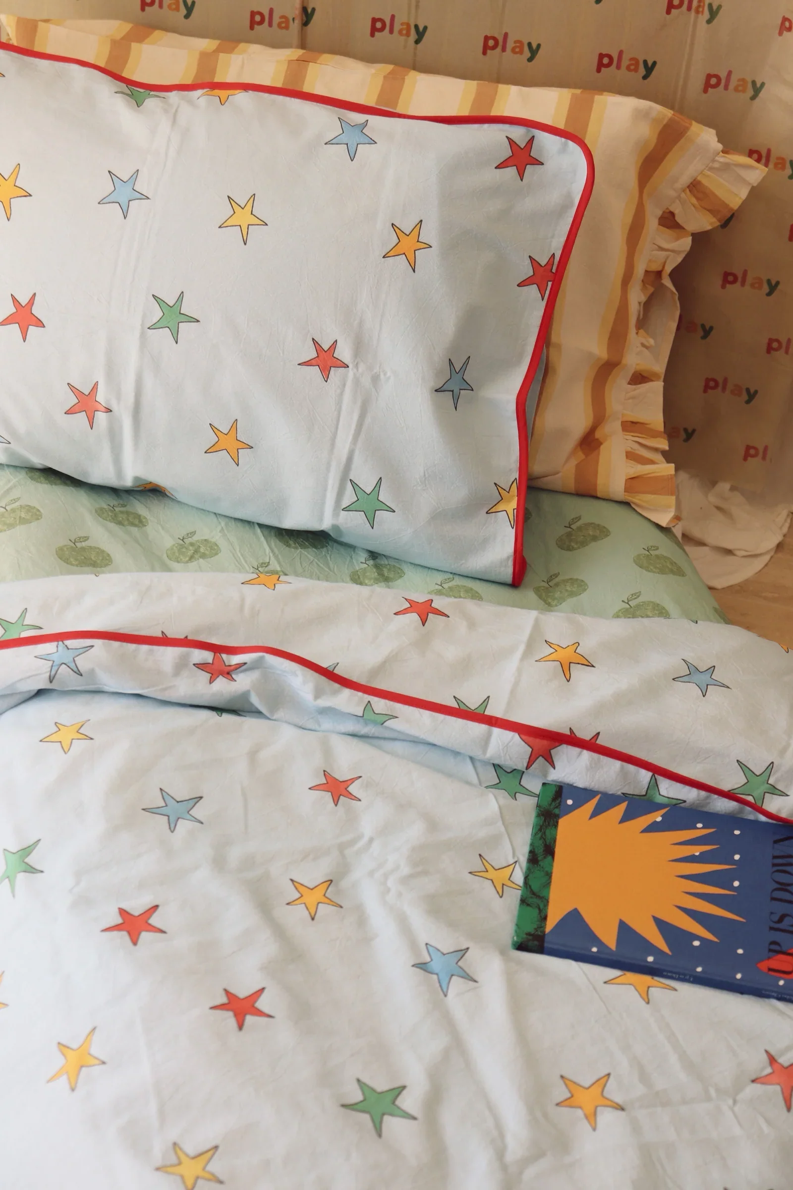 Retro Star Duvet Set - Image 2